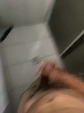 Snapshot of thomasllucas chatting on 11/05/25, 06:41 thomasllucas online show from 11/05/25, 06:41