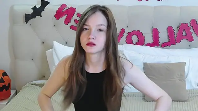 MichelleRoux online show from 10/25/25, 12:23