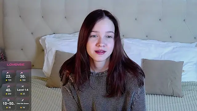 MichelleRoux online show from 11/08/25, 01:33