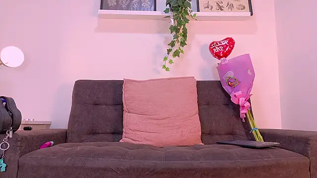 TiffValentinee  online show from 03/08/26, 02:04