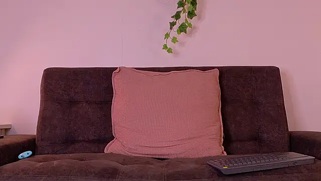 TiffValentinee  online show from 03/10/26, 08:14