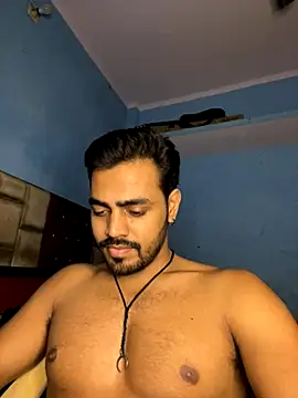 Snapshot of fireboyyyyy chatting on 10/13/25, 10:10 fireboyyyyy online show from 10/13/25, 10:10