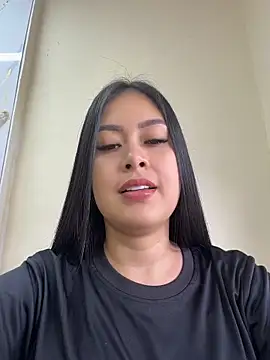 CrisMarulanda online show from 06/16/26, 04:42