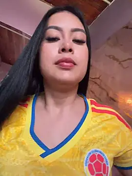 CrisMarulanda online show from 06/17/26, 05:58