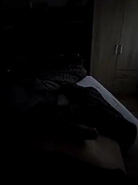 Snapshot of Clau1291 chatting on 10/31/25, 05:41 Clau1291 online show from 10/31/25, 05:41