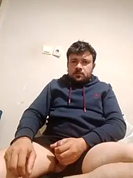 Snapshot of nihattttttttttttttt chatting on 12/17/25, 09:10 nihattttttttttttttt online show from 12/17/25, 09:10