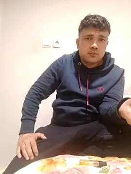 Snapshot of nihattttttttttttttt chatting on 12/20/25, 10:06 nihattttttttttttttt online show from 12/20/25, 10:06