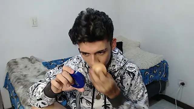 Rimuru17 online show from 03/12/26, 03:23