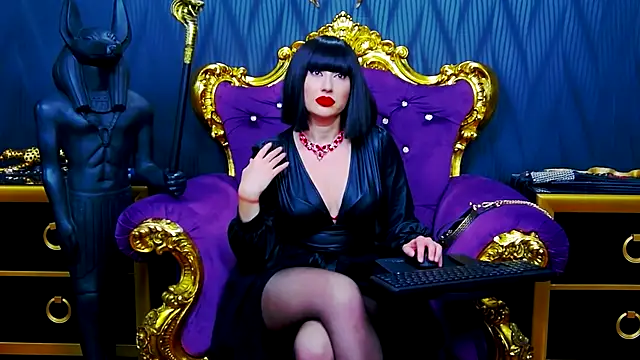 LaraMaeve online show from 12/04/25, 06:12