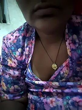 aunty sumy online show from 04/25/26, 01:19