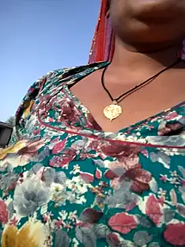 aunty sumy online show from 05/08/26, 02:06