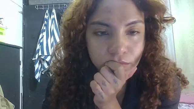 Snapshot of VioletV chatting on 06/26/26, 03:22 VioletV online show from 06/26/26, 03:22