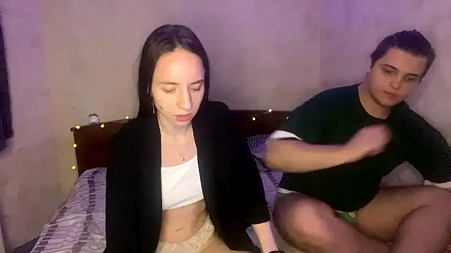 Snapshot of lailarays chatting on 09/14/25, 04:17 lailarays online show from 09/14/25, 04:17