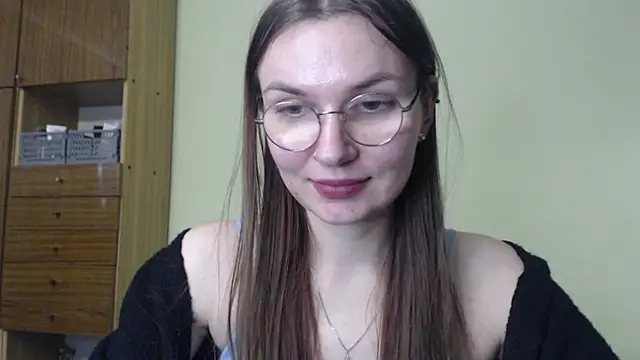 LooveELLYx online show from 12/19/24, 02:57