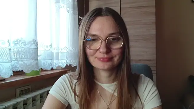 LooveELLYx online show from 10/30/25, 02:40