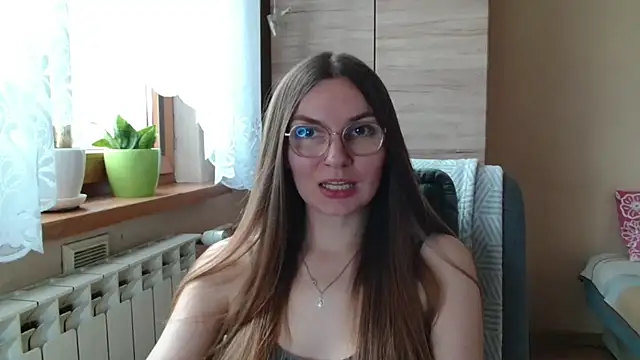 LooveELLYx online show from 07/20/26, 01:24