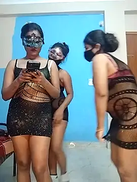 Sexy dolls online show from 11/25/25, 01:11