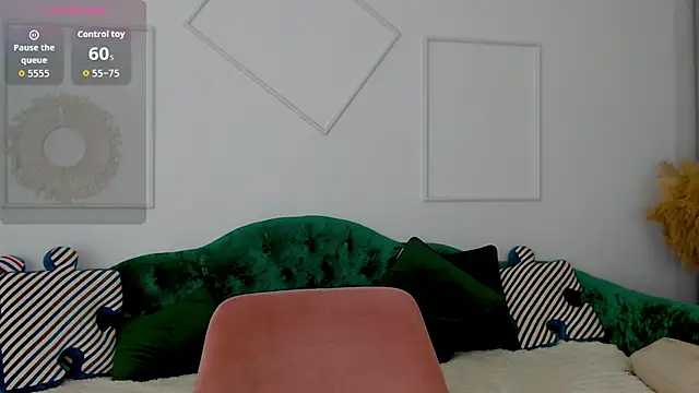 Little cherryy   online show from 09/30/25, 06:51