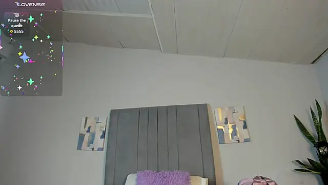 Snapshot of Sophia_Ebony chatting on 11/16/25, 01:28 Sophia Ebony online show from 11/16/25, 01:28