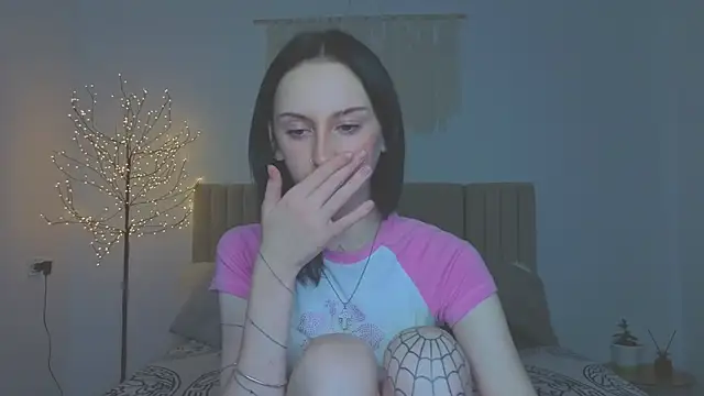 Little moly999 online show from 12/04/25, 10:40