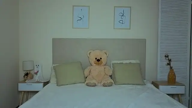 Little moly999 online show from 12/22/25, 10:29