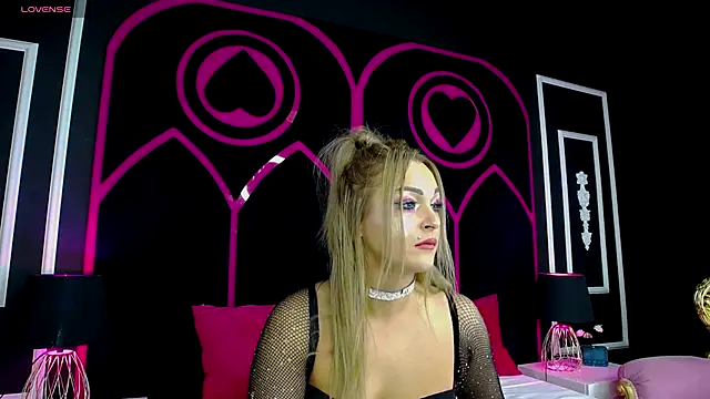 AlexxaBlaze online show from 11/14/25, 05:28