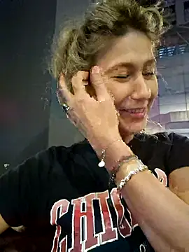 Snapshot of CelynaRoss chatting on 01/17/26, 02:44 CelynaRoss online show from 01/17/26, 02:44