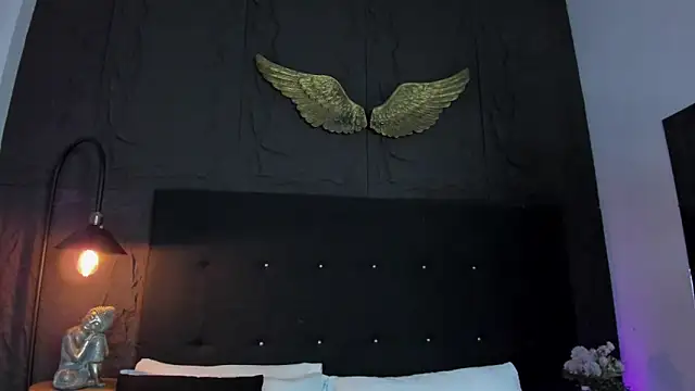 Rose Blossom online show from 11/21/25, 04:55