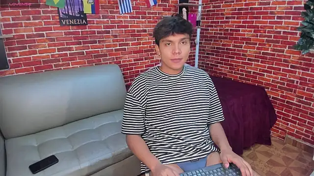 Thiago Kozak online show from 06/29/26, 01:22