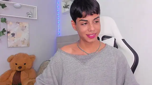 Snapshot of Thomas_wil chatting on 11/11/25, 08:42 Thomas wil online show from 11/11/25, 08:42