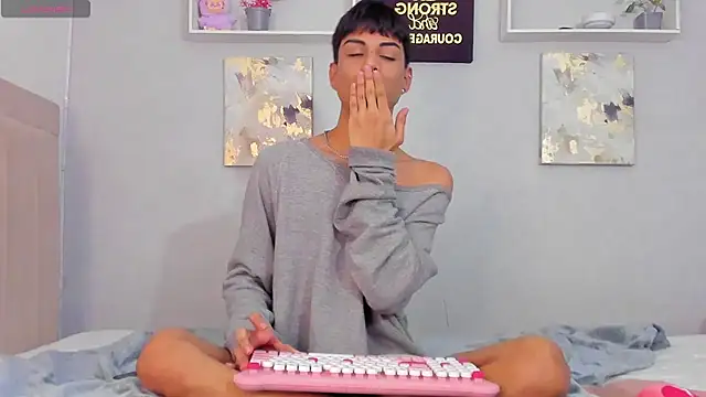 Snapshot of Thomas_wil chatting on 02/13/26, 11:34 Thomas wil online show from 02/13/26, 11:34