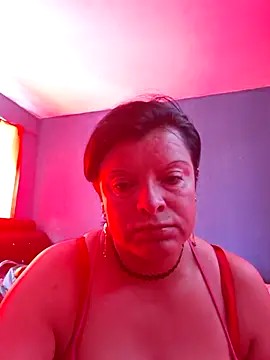 Hanna Kieran online show from 12/18/25, 02:23