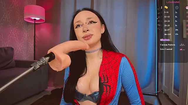 Juicy Vikki online show from 05/03/26, 11:49