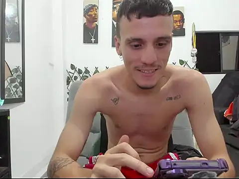 Snapshot of Latins_Boss chatting on 05/11/26, 12:16 Latins Boss online show from 05/11/26, 12:16