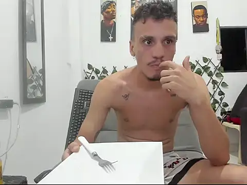 Snapshot of Latins_Boss chatting on 06/02/26, 01:29 Latins Boss online show from 06/02/26, 01:29