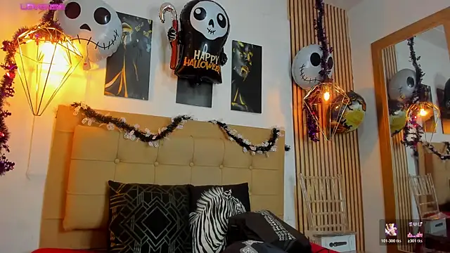 Snapshot of alesziarose chatting on 10/27/25, 07:40 alesziarose online show from 10/27/25, 07:40