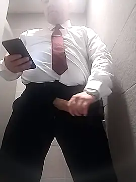 BigCristh79 online show from 10/26/25, 02:06