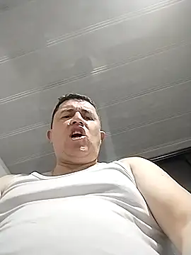 BigCristh79 online show from 11/05/25, 08:53