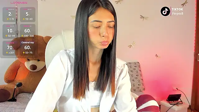 princessluna 19 online show from 10/21/25, 03:35