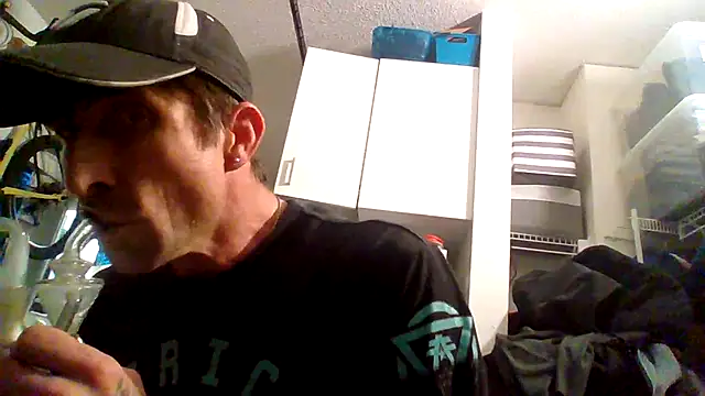 Snapshot of TheFuckmasters chatting on 06/09/26, 12:17 TheFuckmasters online show from 06/09/26, 12:17