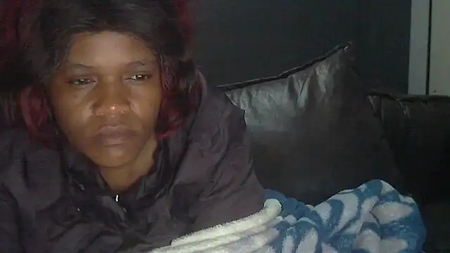 Snapshot of sexythae32 chatting on 11/17/25, 08:36 sexythae32 online show from 11/17/25, 08:36