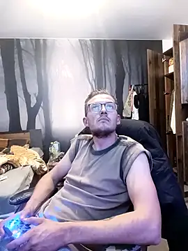 liema3156 online show from 10/24/25, 06:04