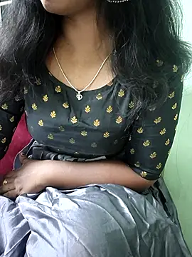 Snapshot of Laxmipriyatamil chatting on 05/09/26, 11:32 Laxmipriyatamil online show from 05/09/26, 11:32