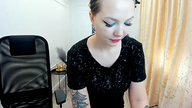 MariaRobinsone online show from 06/14/26, 12:07