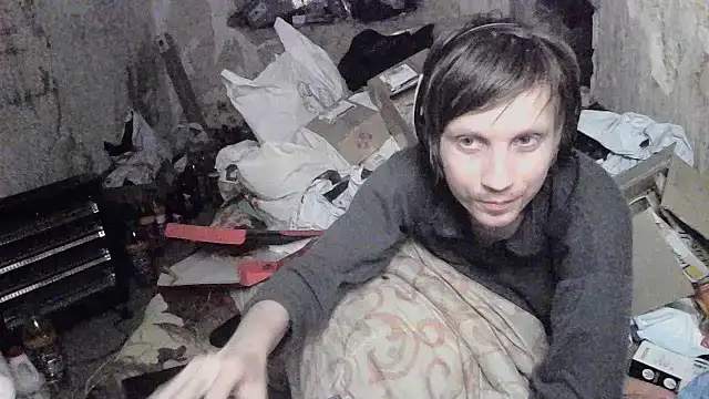 Snapshot of makarov1993 chatting on 06/12/26, 05:56 makarov1993 online show from 06/12/26, 05:56