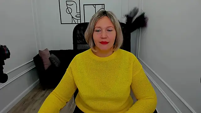 Snapshot of NinaStarle chatting on 10/02/25, 04:41 NinaStarle online show from 10/02/25, 04:41