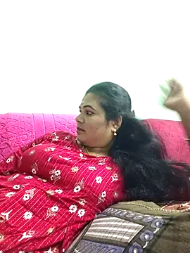 Snapshot of tamilaruvi chatting on 03/10/26, 06:29 tamilaruvi online show from 03/10/26, 06:29