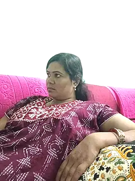 Snapshot of tamilaruvi chatting on 03/12/26, 07:47 tamilaruvi online show from 03/12/26, 07:47