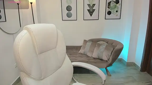 dafne hills online show from 09/27/25, 07:30