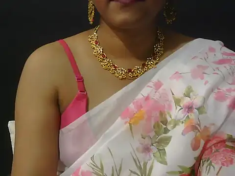 Snapshot of Priyanka_rao chatting on 02/09/26, 04:55 Priyanka rao online show from 02/09/26, 04:55